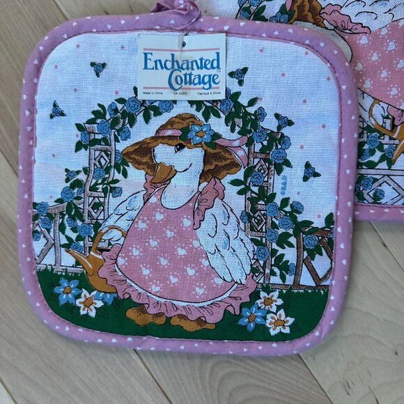 Vintage Cottagecore Goose Pot Holder Set – NWT 80s Enchanted Cottage - Picture 3 of 8